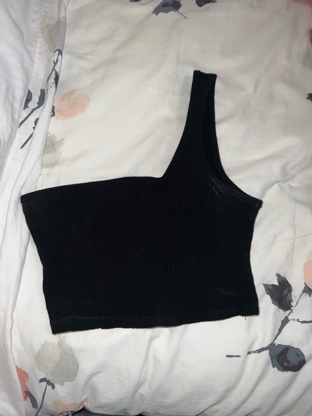 Black One-Shoulder Ribbed Crop Top